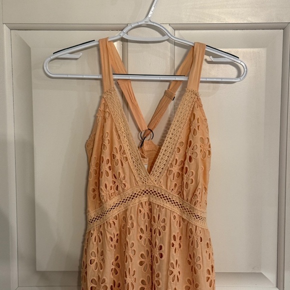 A Collective Story eyelet Midi Dress peach 31855 - Picture 3 of 8